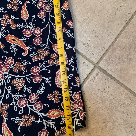 LOFT tank top - Picture 3 of 4